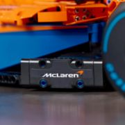 Obrázek Závodní auto McLaren Formule 1
