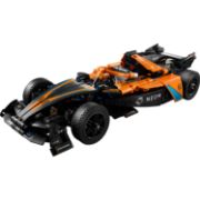 Obrázek NEOM McLaren Formula E Race Car