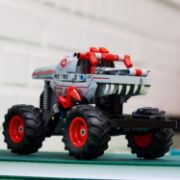 Obrázek Monster Jam™ ThunderROARus™ s natahovacím motorem